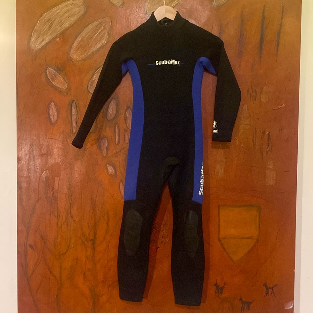 ScubaMax youth size 10 wetsuit 3mm